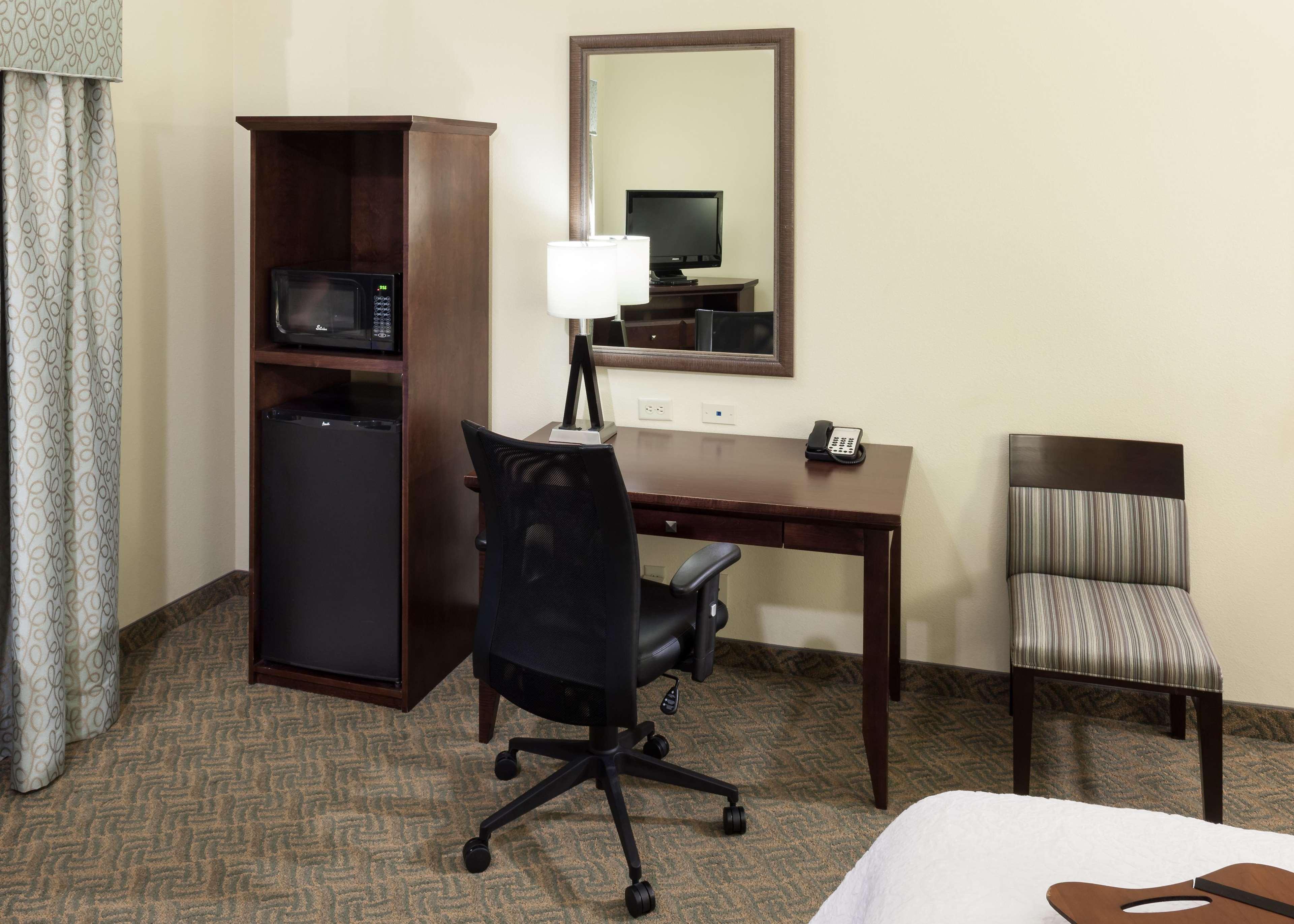 Hampton Inn & Suites Dallas-Arlington-South Bagian luar foto