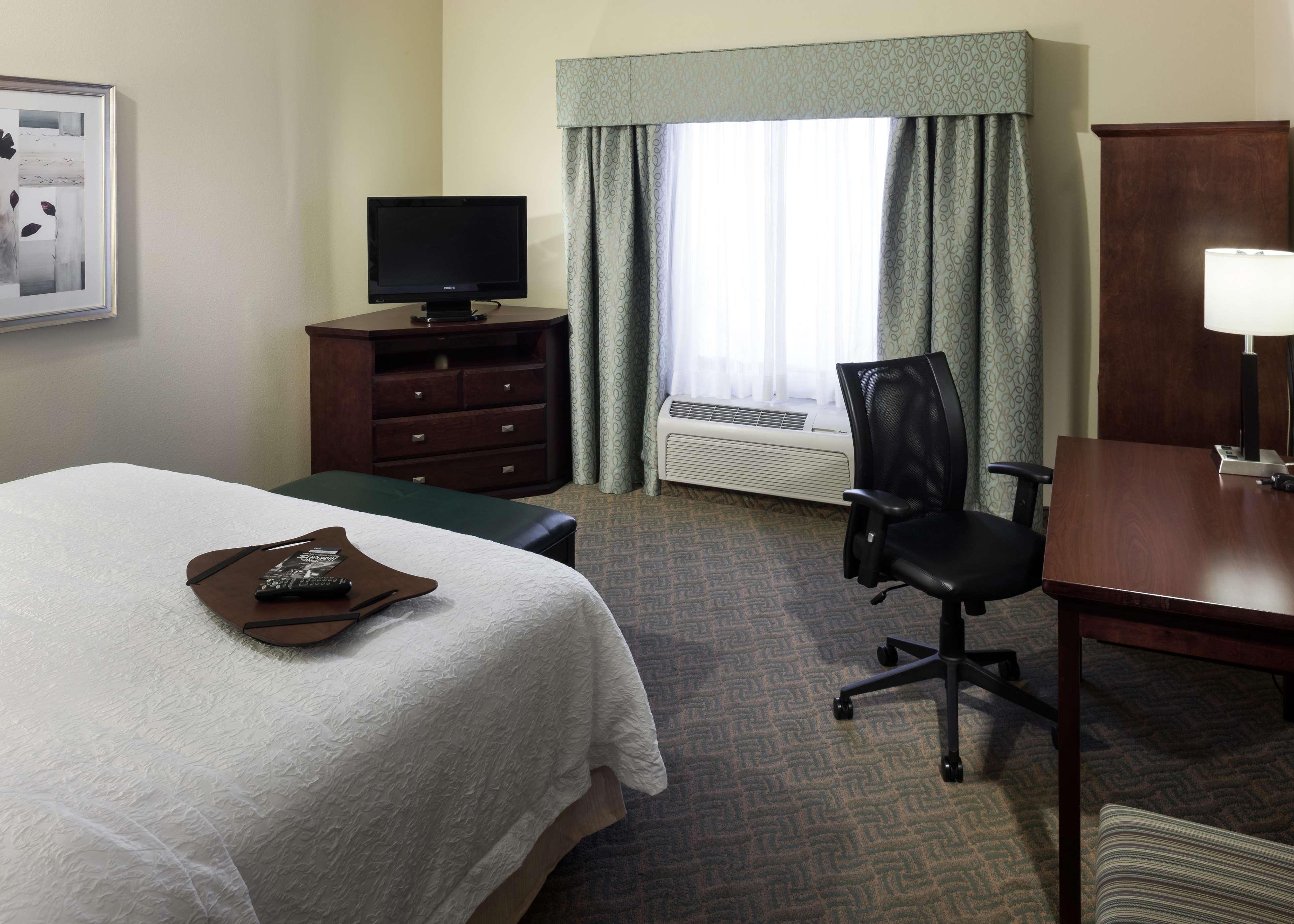 Hampton Inn & Suites Dallas-Arlington-South Bagian luar foto
