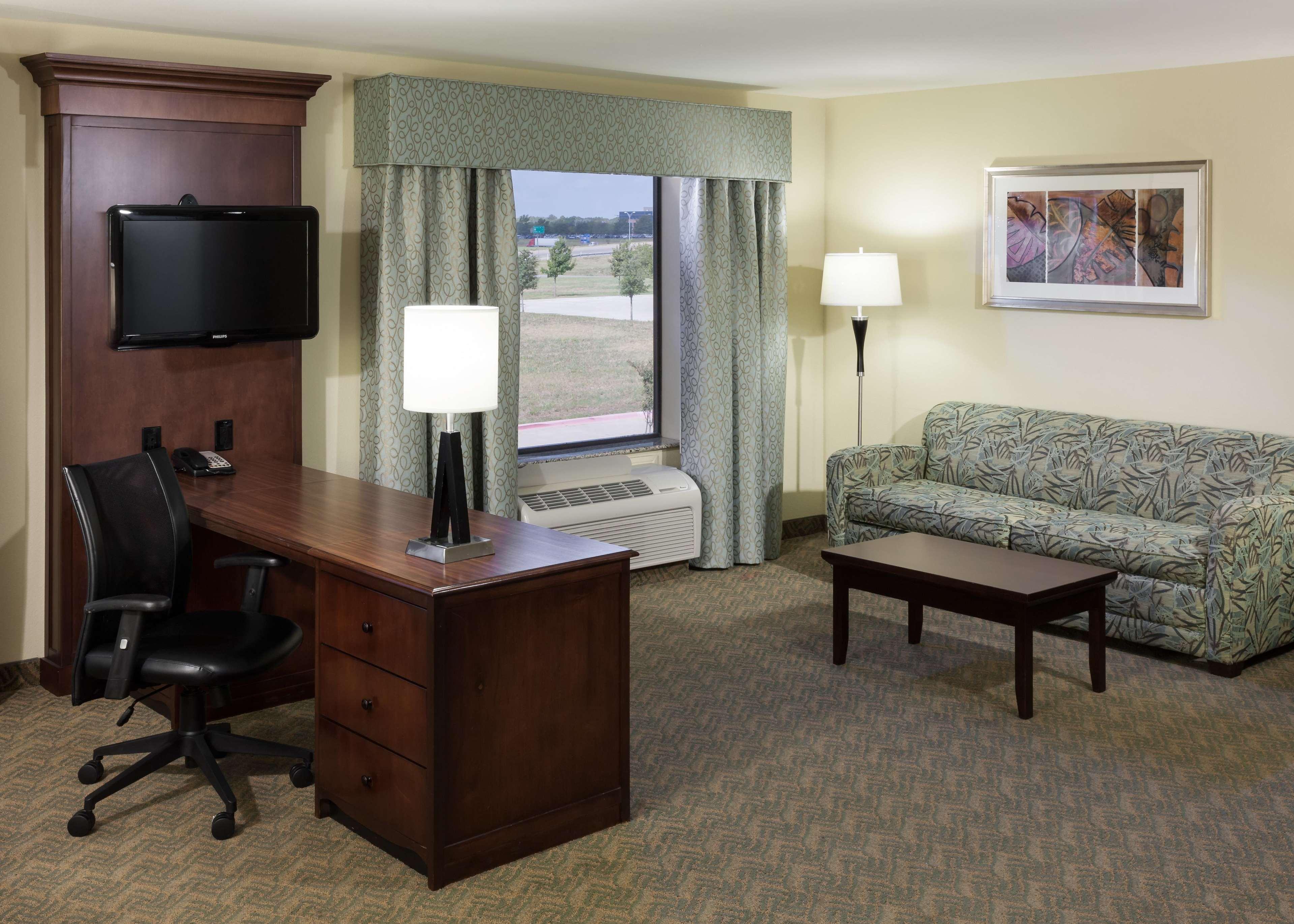 Hampton Inn & Suites Dallas-Arlington-South Bagian luar foto