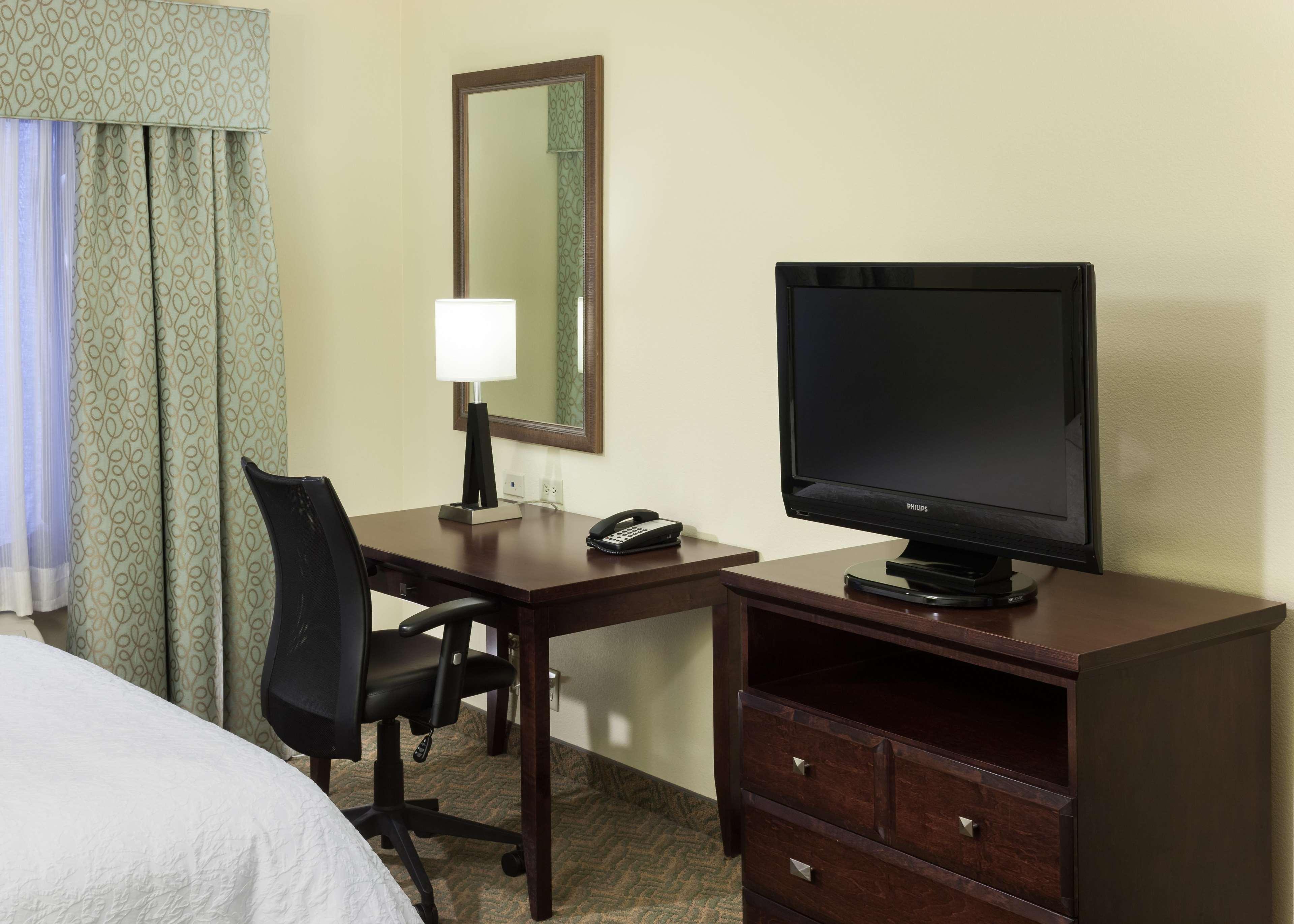 Hampton Inn & Suites Dallas-Arlington-South Bagian luar foto