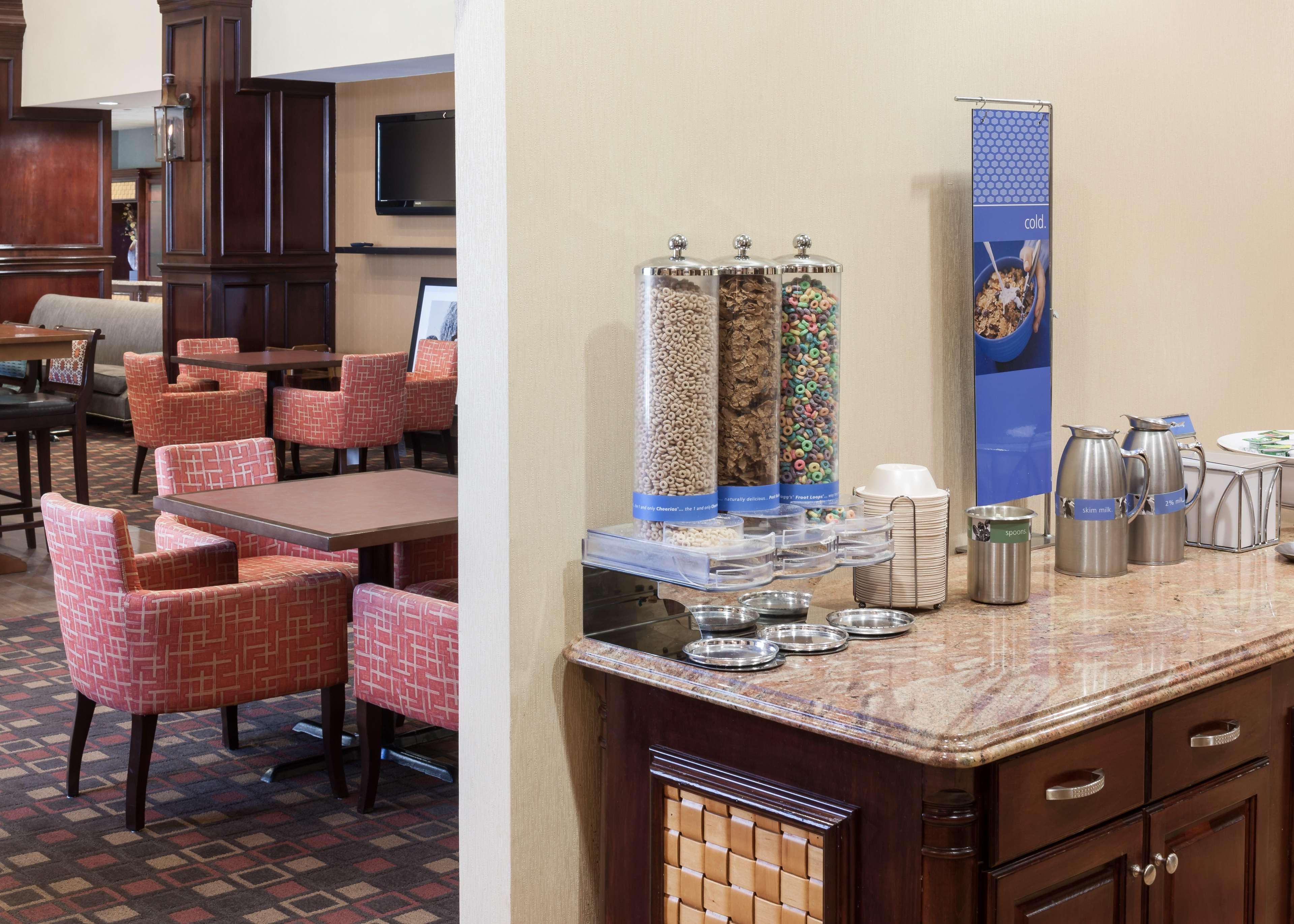 Hampton Inn & Suites Dallas-Arlington-South Bagian luar foto