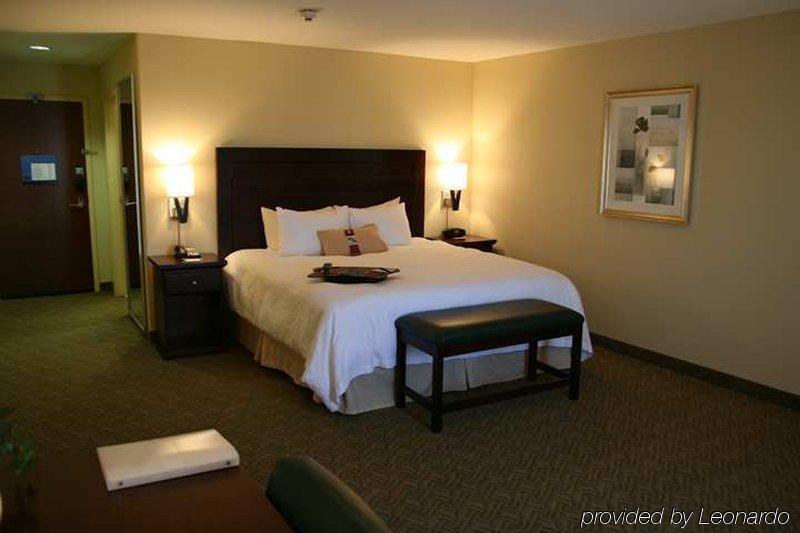 Hampton Inn & Suites Dallas-Arlington-South Bagian luar foto