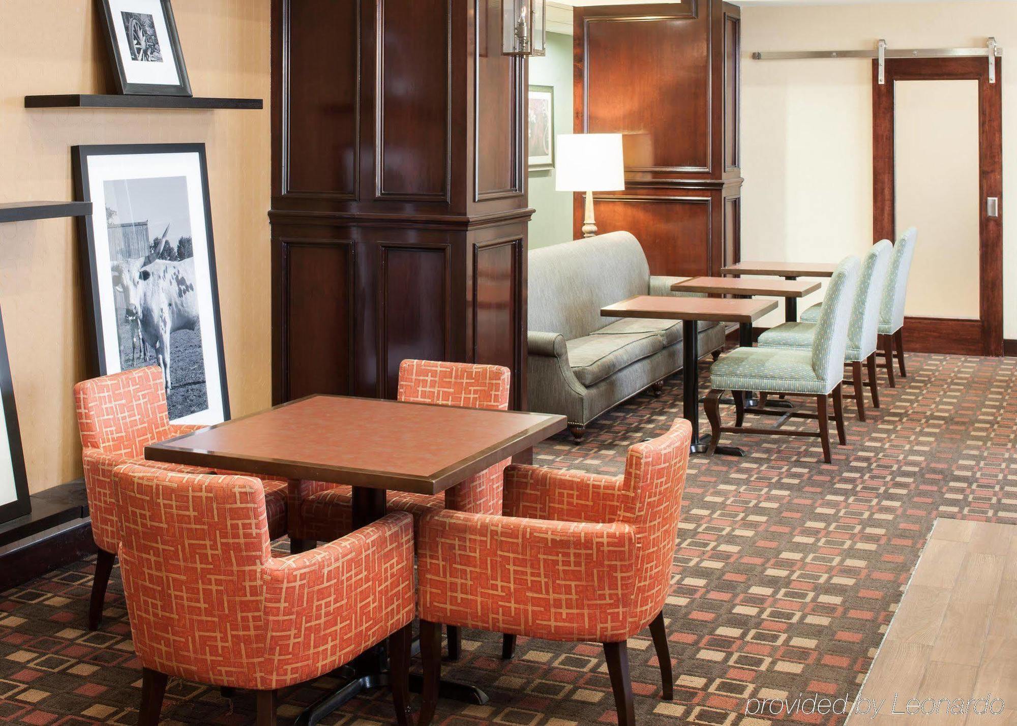 Hampton Inn & Suites Dallas-Arlington-South Bagian luar foto